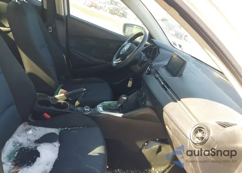 2020 Toyota Yaris Le из США, поврежденный, VIN 3MYDLBYV8LY716743